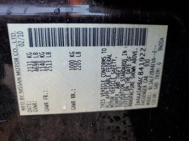 2010 NISSAN MAXIMA S  