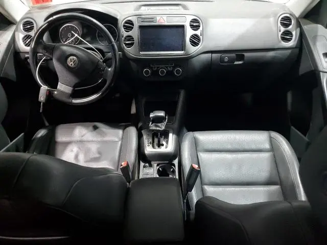 2010 VOLKSWAGEN TIGUAN SE  