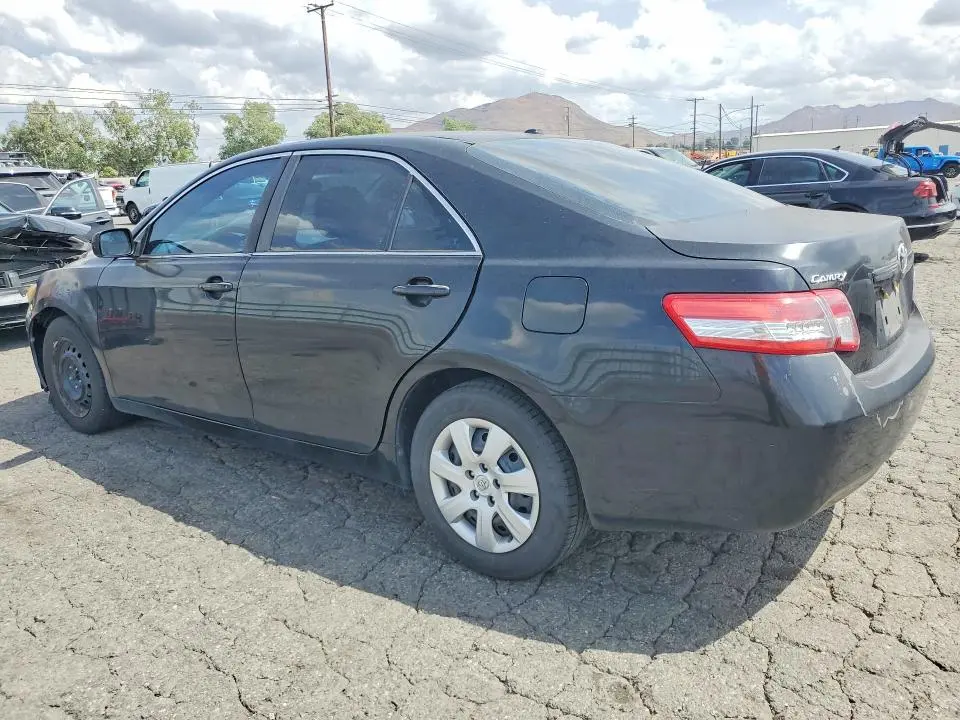 2011 TOYOTA CAMRY LE  