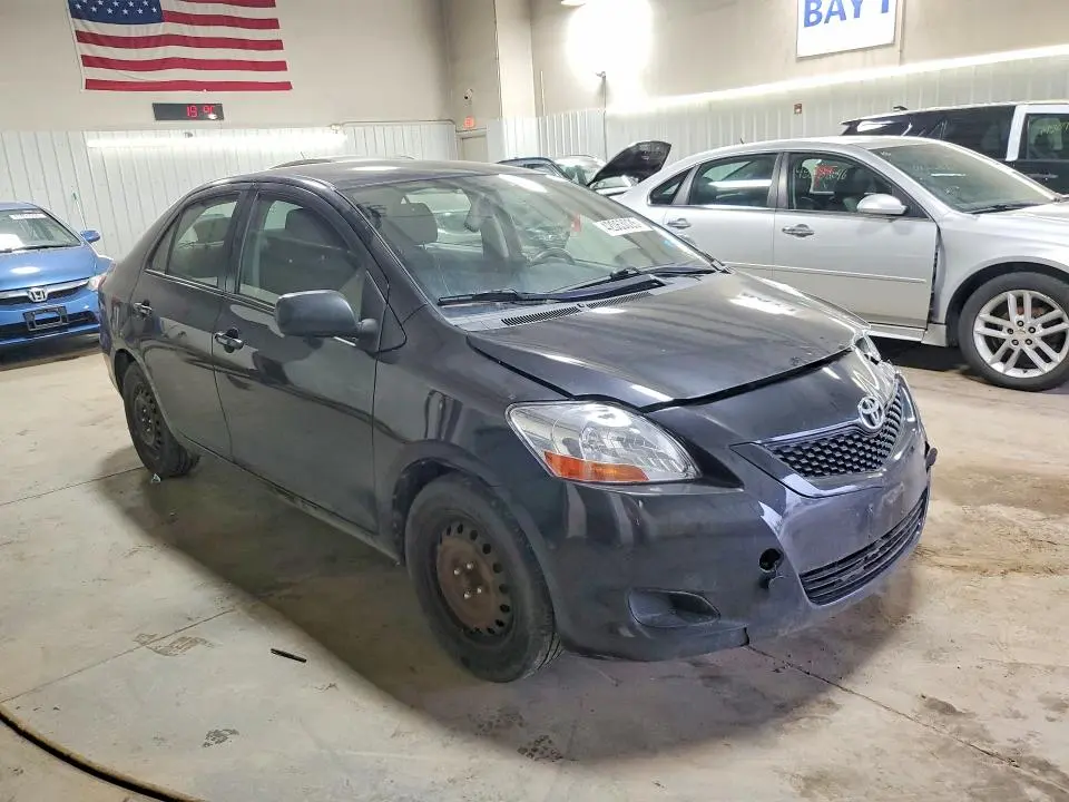 2010 TOYOTA YARIS BASE  