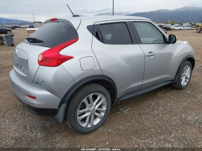 2012 NISSAN JUKE SL