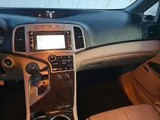 2013 TOYOTA VENZA XLE  