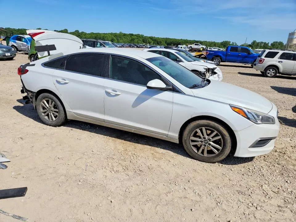 2017 HYUNDAI SONATA SE  