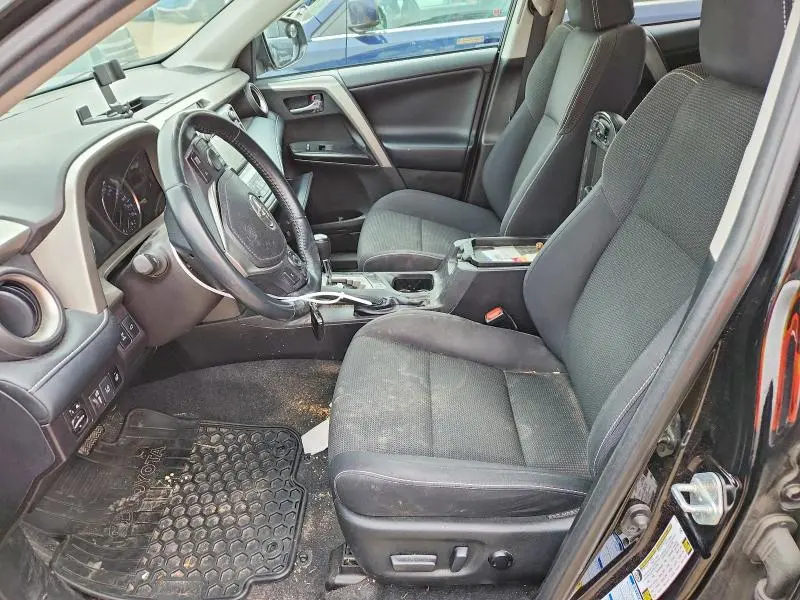 2018 TOYOTA RAV4 XLE  