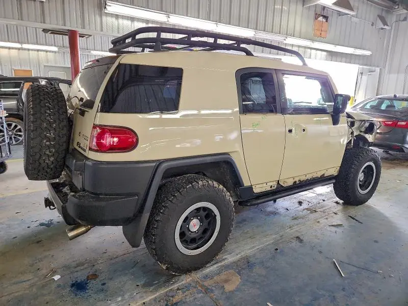 2010 TOYOTA FJ CRUISER   