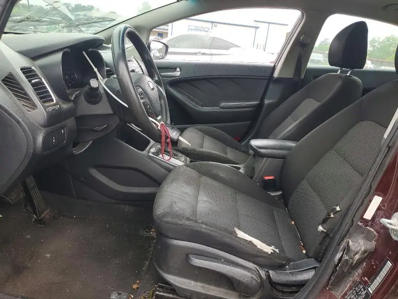 2017 KIA FORTE LX  