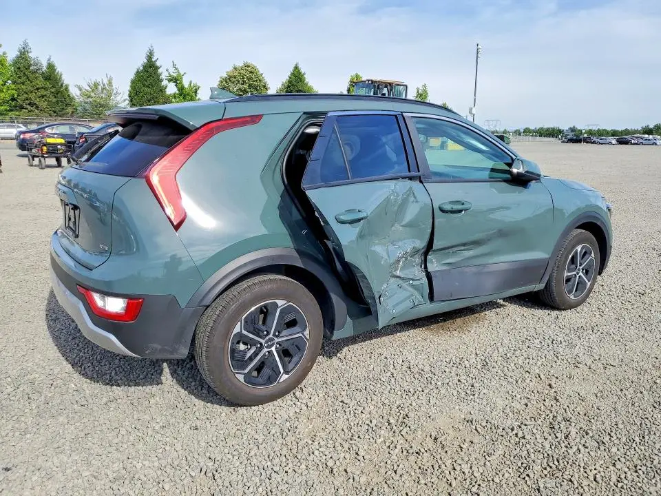 2024 KIA NIRO EX  