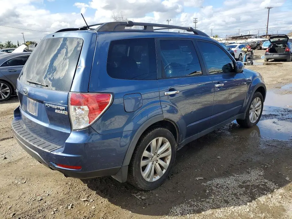 2011 SUBARU FORESTER 2.5X PREMIUM  
