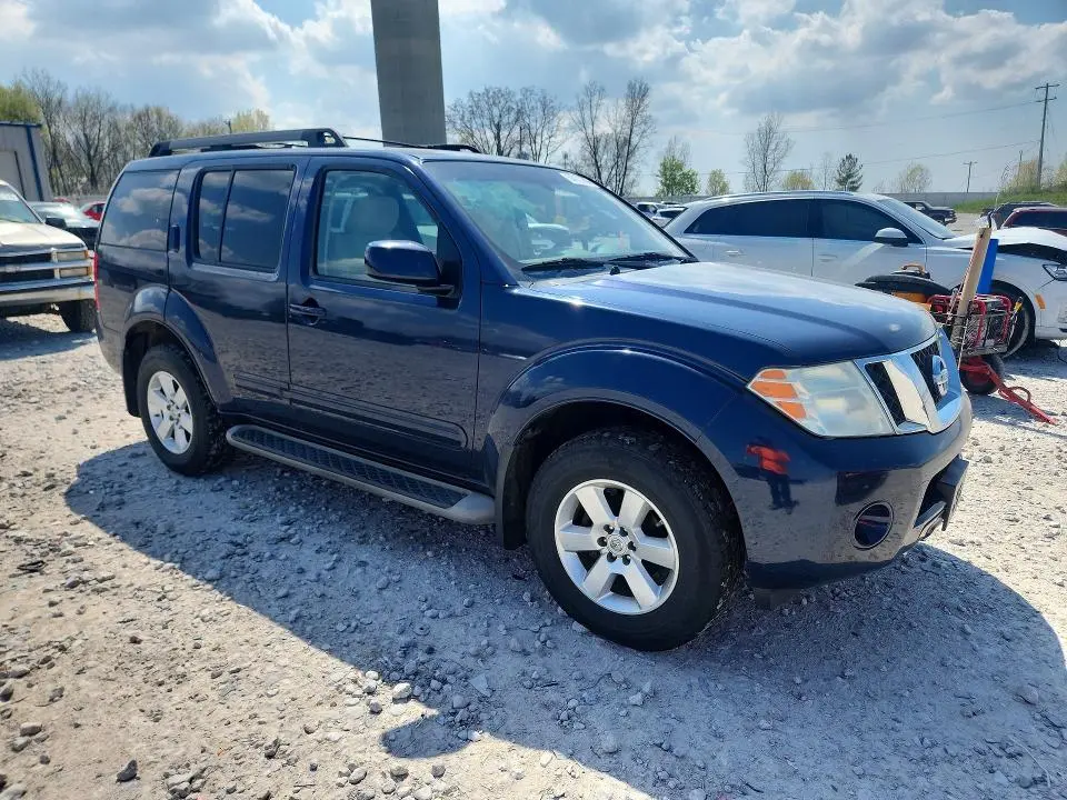 2012 NISSAN PATHFINDER S  