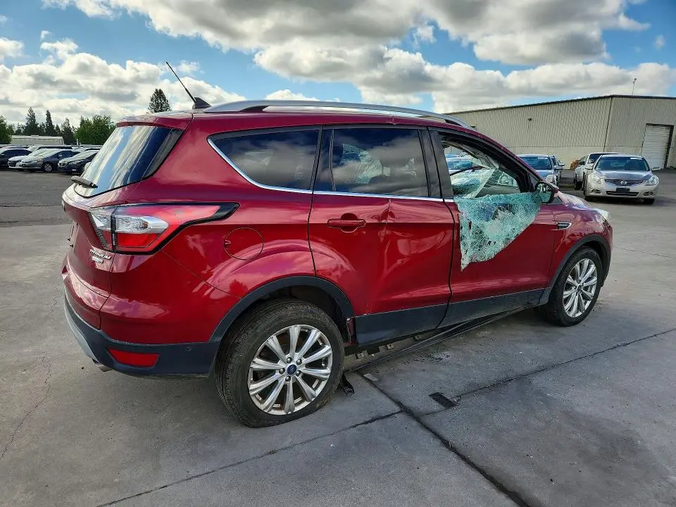 2018 FORD ESCAPE TITANIUM  