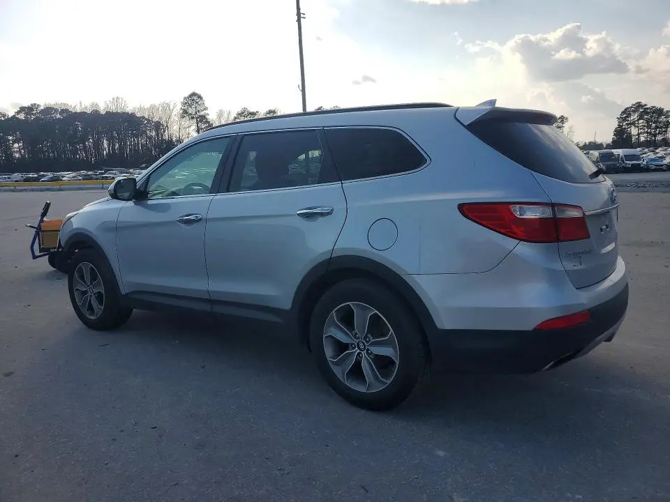 2016 HYUNDAI SANTA FE SE  
