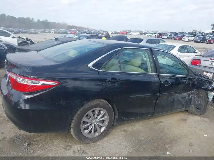 2015 TOYOTA CAMRY LE