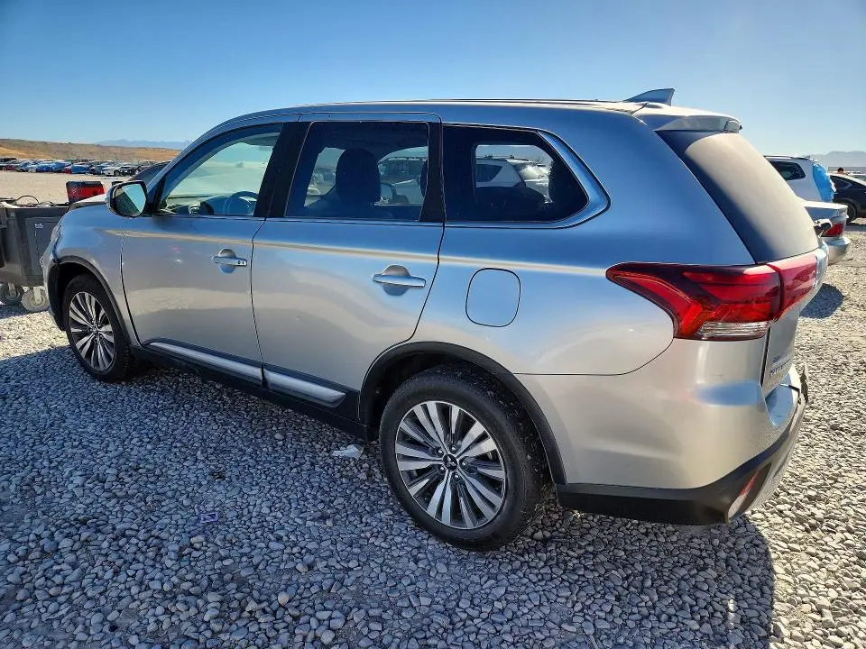 2020 MITSUBISHI OUTLANDER SE  