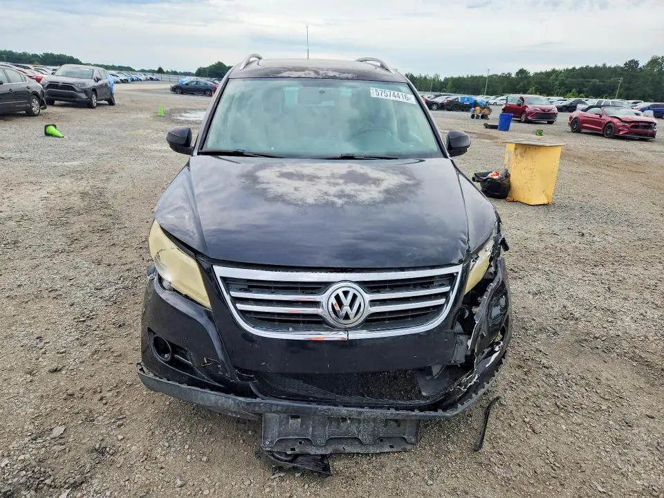 2010 VOLKSWAGEN TIGUAN S  