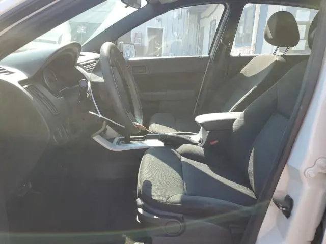 2010 FORD FOCUS SE  