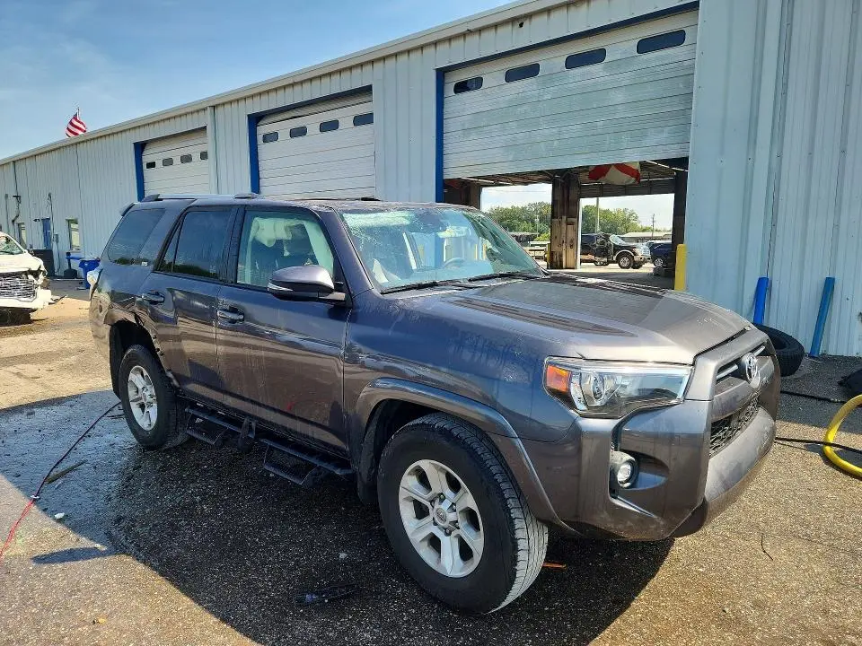 2022 TOYOTA 4RUNNER SR5 PREMIUM  