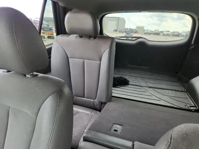 2011 HYUNDAI SANTA FE SE  