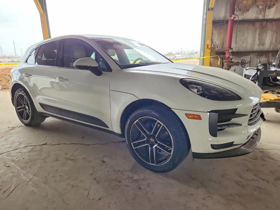 2020 PORSCHE MACAN   