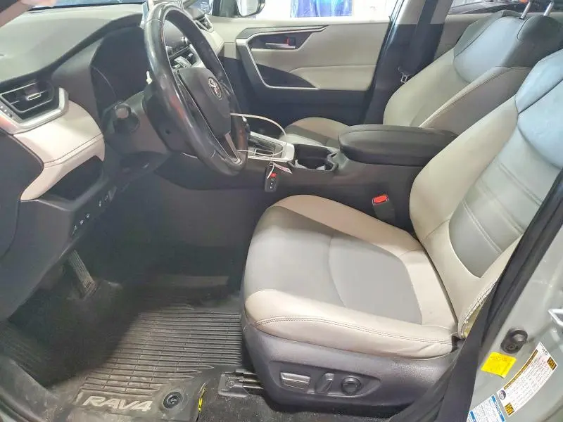2019 TOYOTA RAV4 XLE PREMIUM  