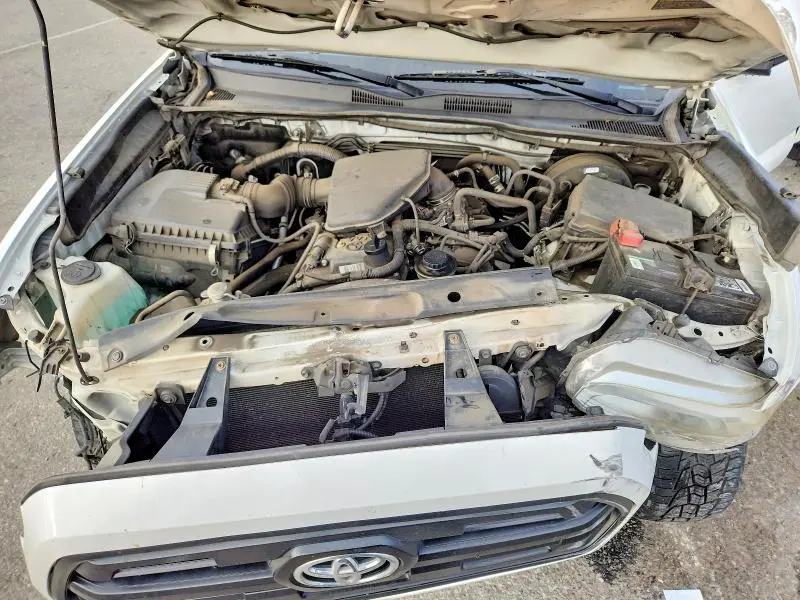 2017 TOYOTA TACOMA SR  