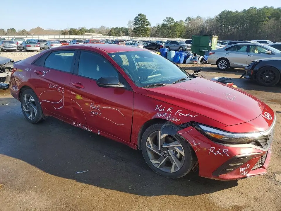 2025 HYUNDAI ELANTRA SEL SPORT  