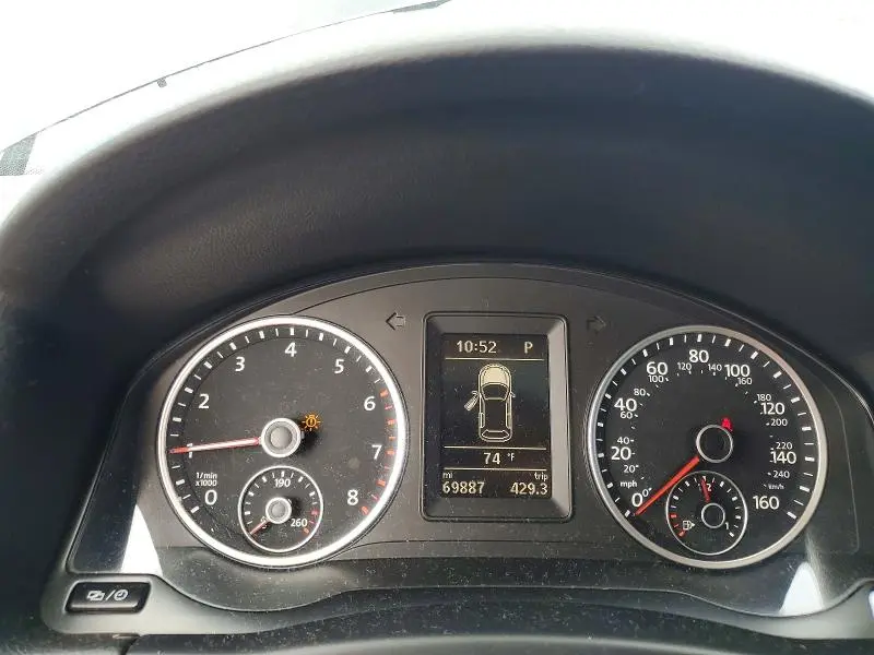 2017 VOLKSWAGEN TIGUAN SPORT  