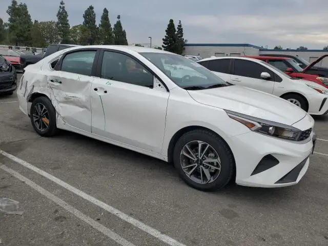 2022 KIA FORTE FE  