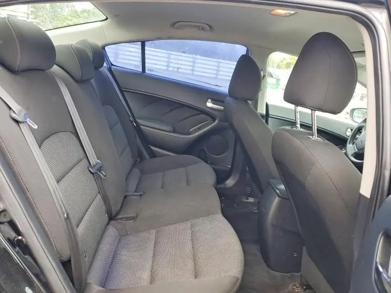 2018 KIA FORTE LX  