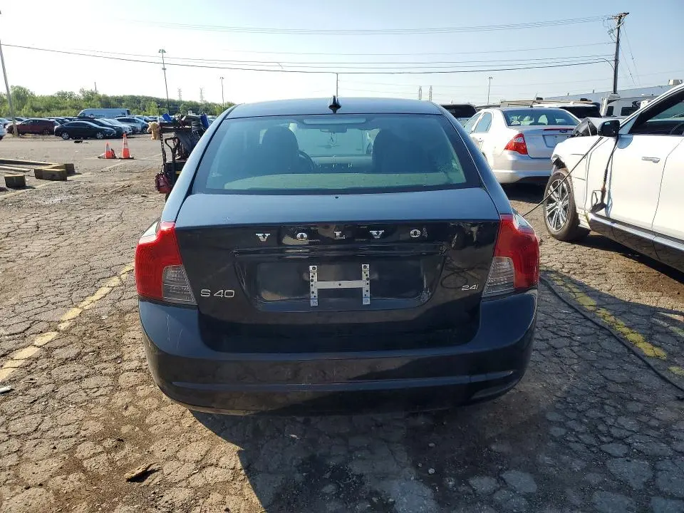 2010 VOLVO S40 2.4I  