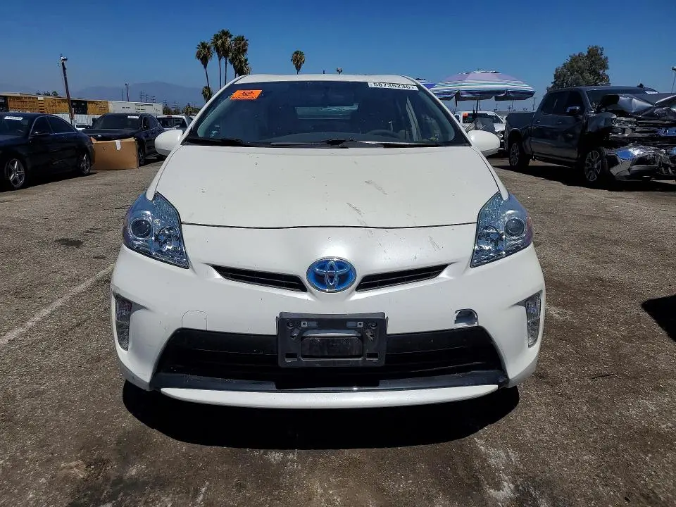 2014 TOYOTA PRIUS THREE  