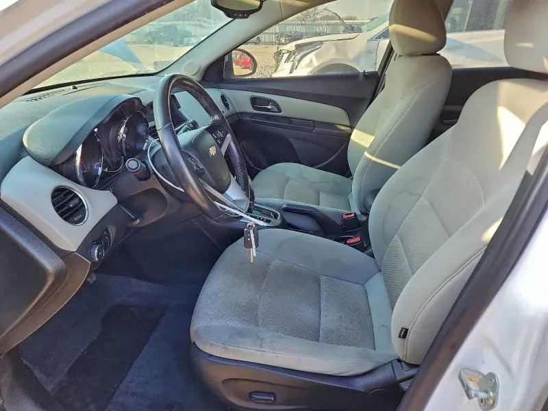 2013 CHEVROLET CRUZE LT  