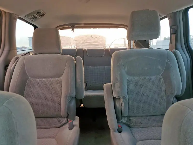 2010 TOYOTA SIENNA CE  