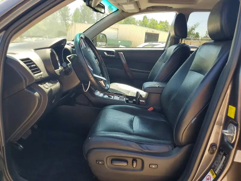 2011 TOYOTA HIGHLANDER LIMITED  