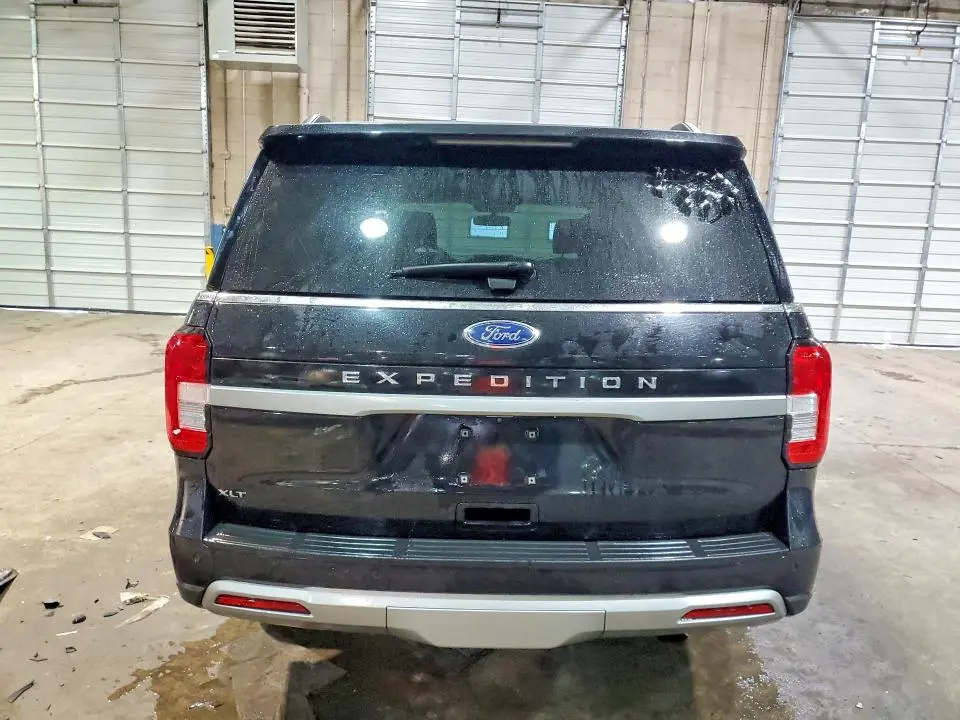 2023 FORD EXPEDITION XLT  