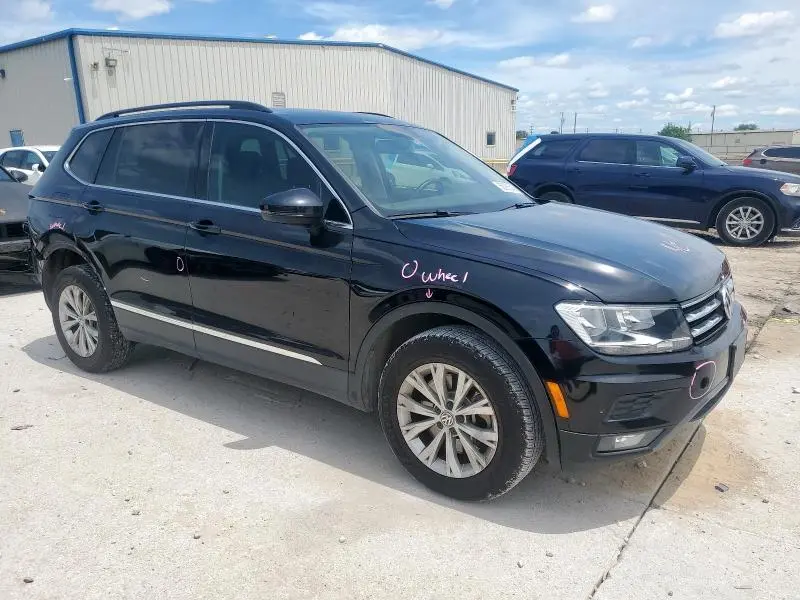 2018 VOLKSWAGEN TIGUAN SE  
