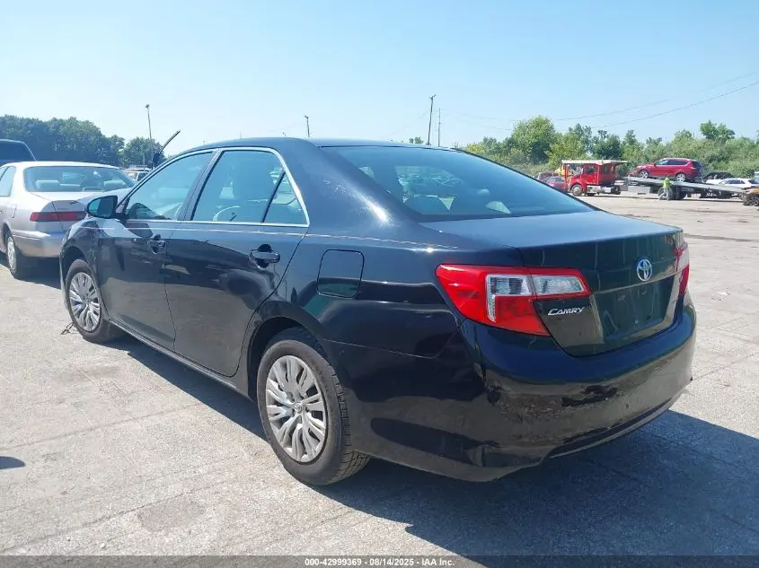 2014 TOYOTA CAMRY LE