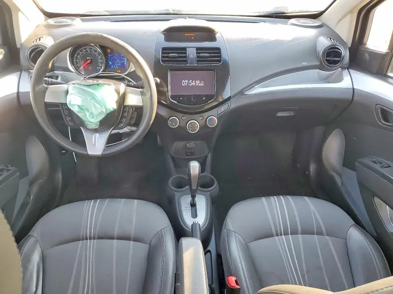 2015 CHEVROLET SPARK 1LT  