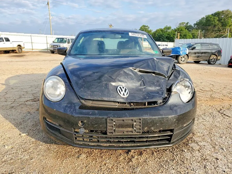 2013 VOLKSWAGEN BEETLE   