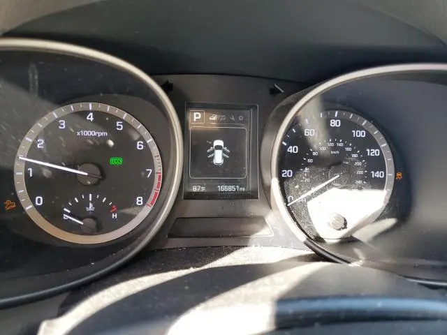 2017 HYUNDAI SANTA FE SE  