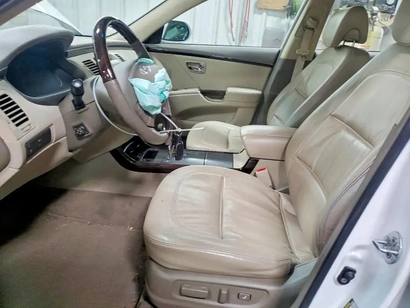 2011 HYUNDAI AZERA LIMITED  
