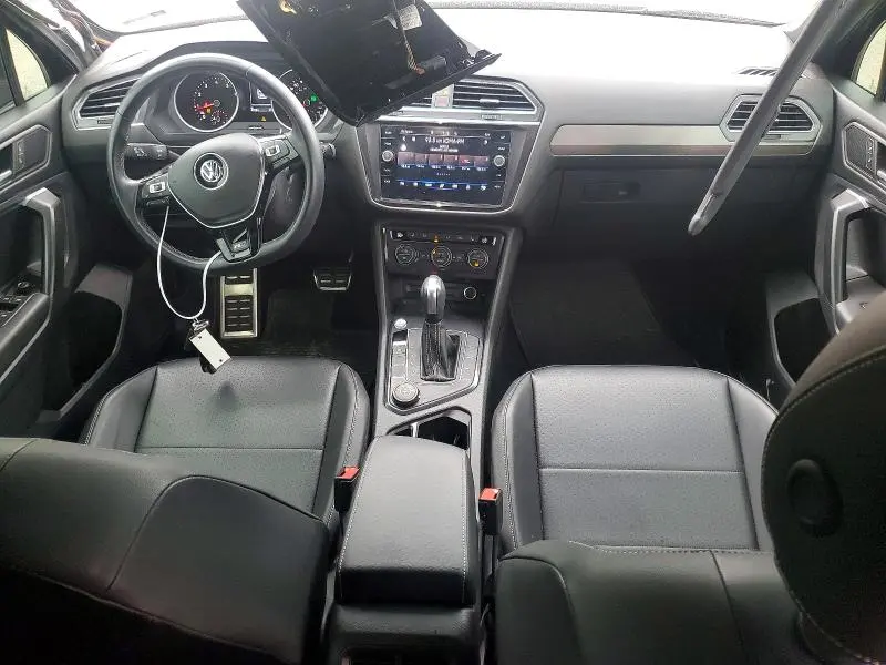 2021 VOLKSWAGEN TIGUAN SE  