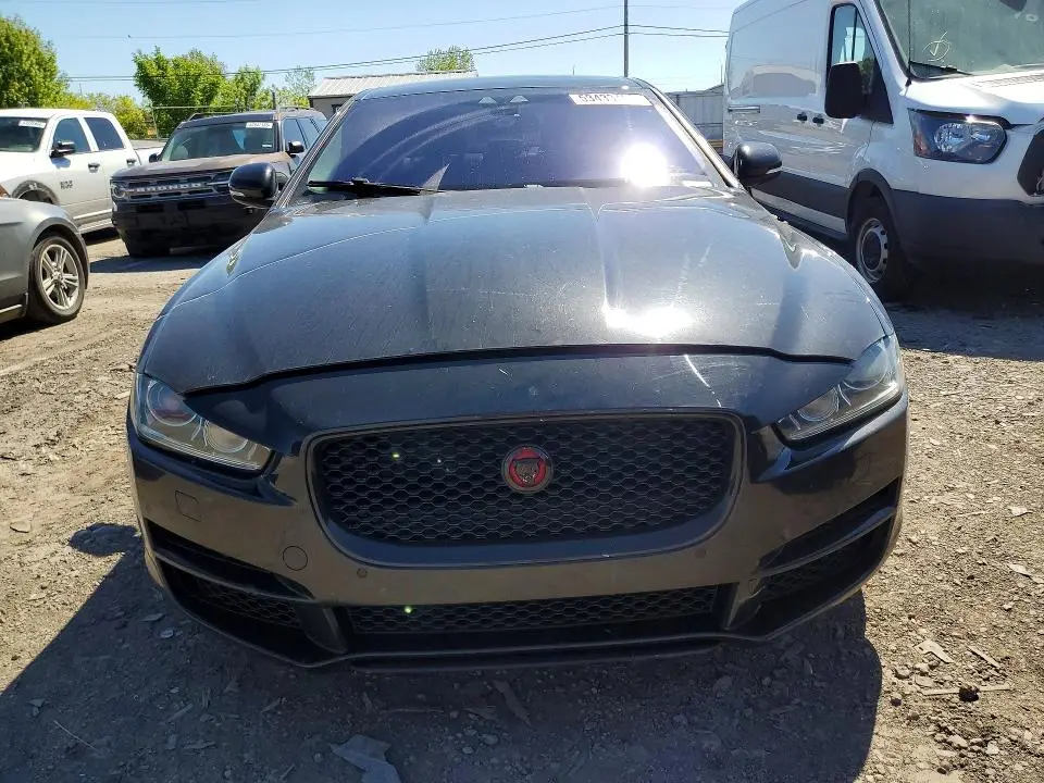 2017 JAGUAR XE PREMIUM  