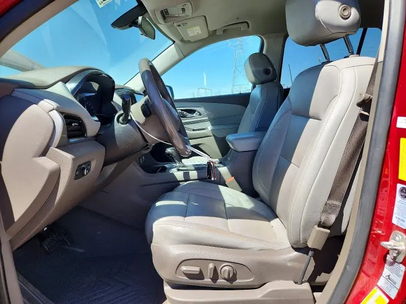 2019 CHEVROLET TRAVERSE LT  