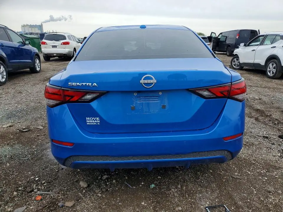 2025 NISSAN SENTRA SV  