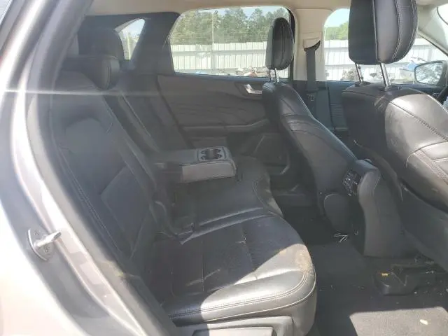 2021 FORD ESCAPE TITANIUM  