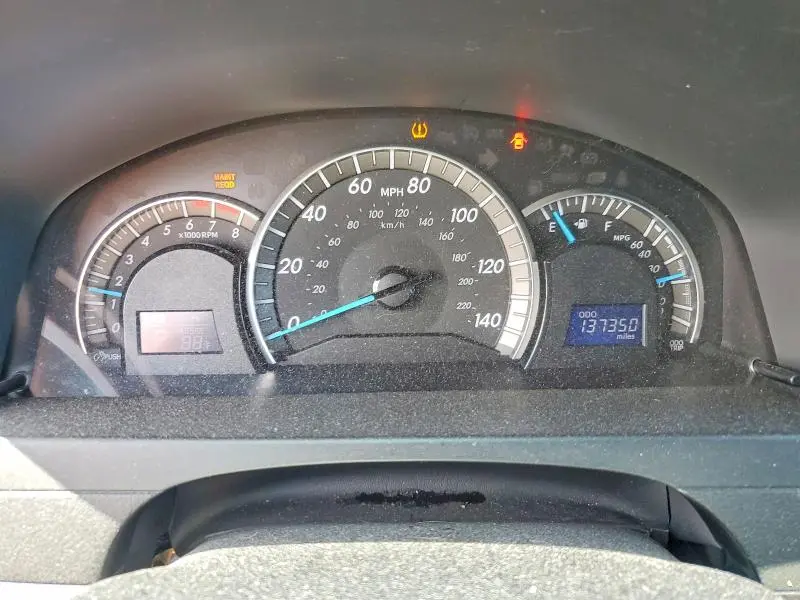 2013 TOYOTA CAMRY SE  