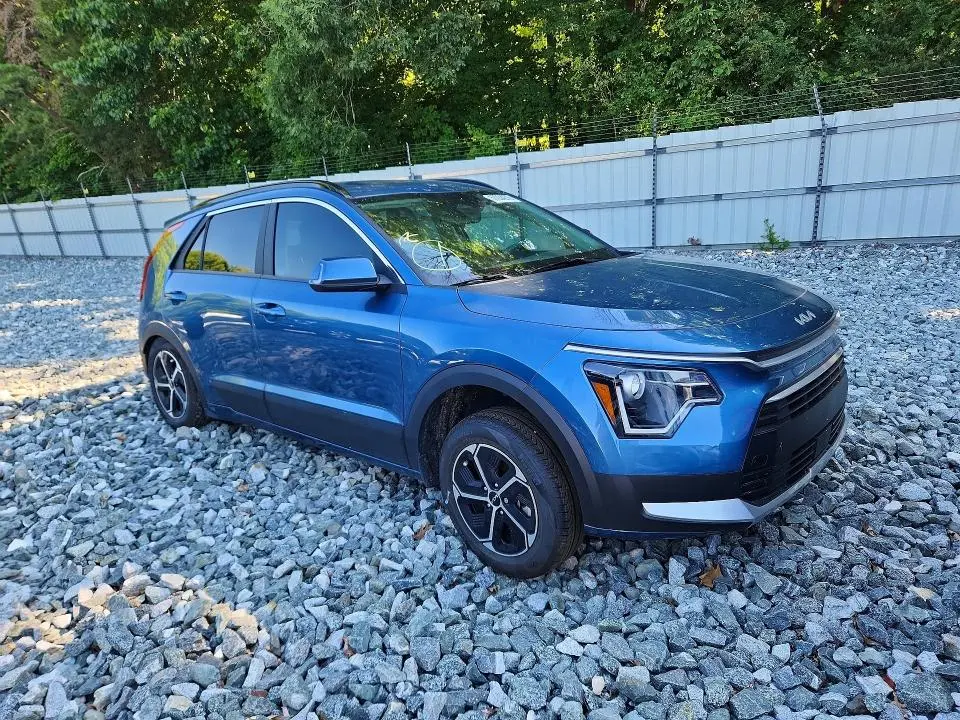 2024 KIA NIRO EX  