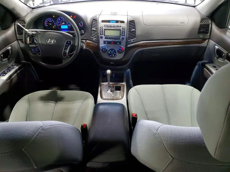 2012 HYUNDAI SANTA FE GLS  