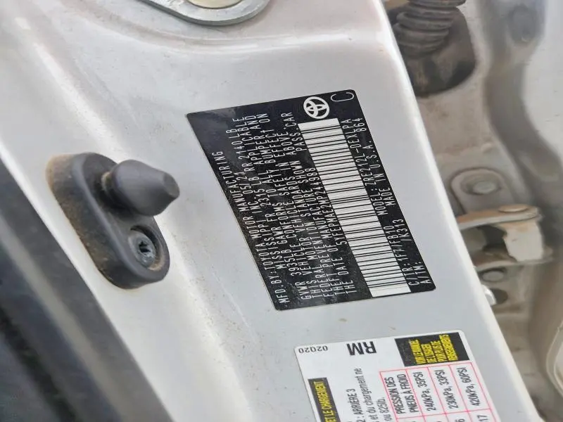 2021 TOYOTA COROLLA LE  