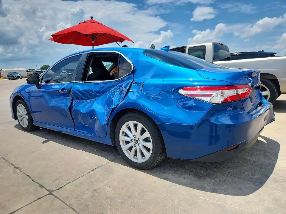 2020 TOYOTA CAMRY LE  
